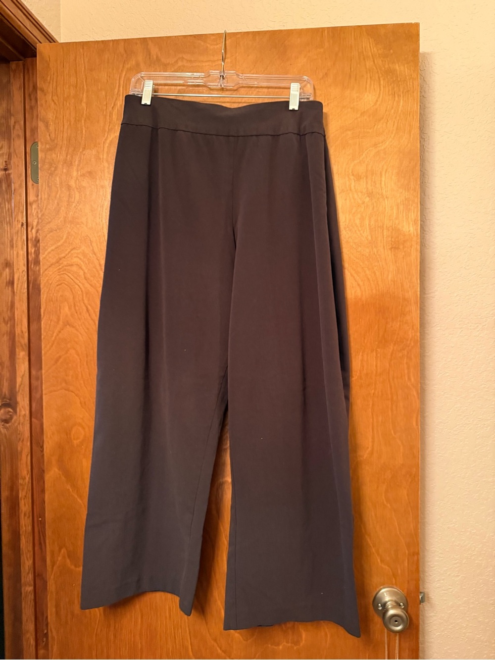 Pull-On Wide-Leg Pants in Brown